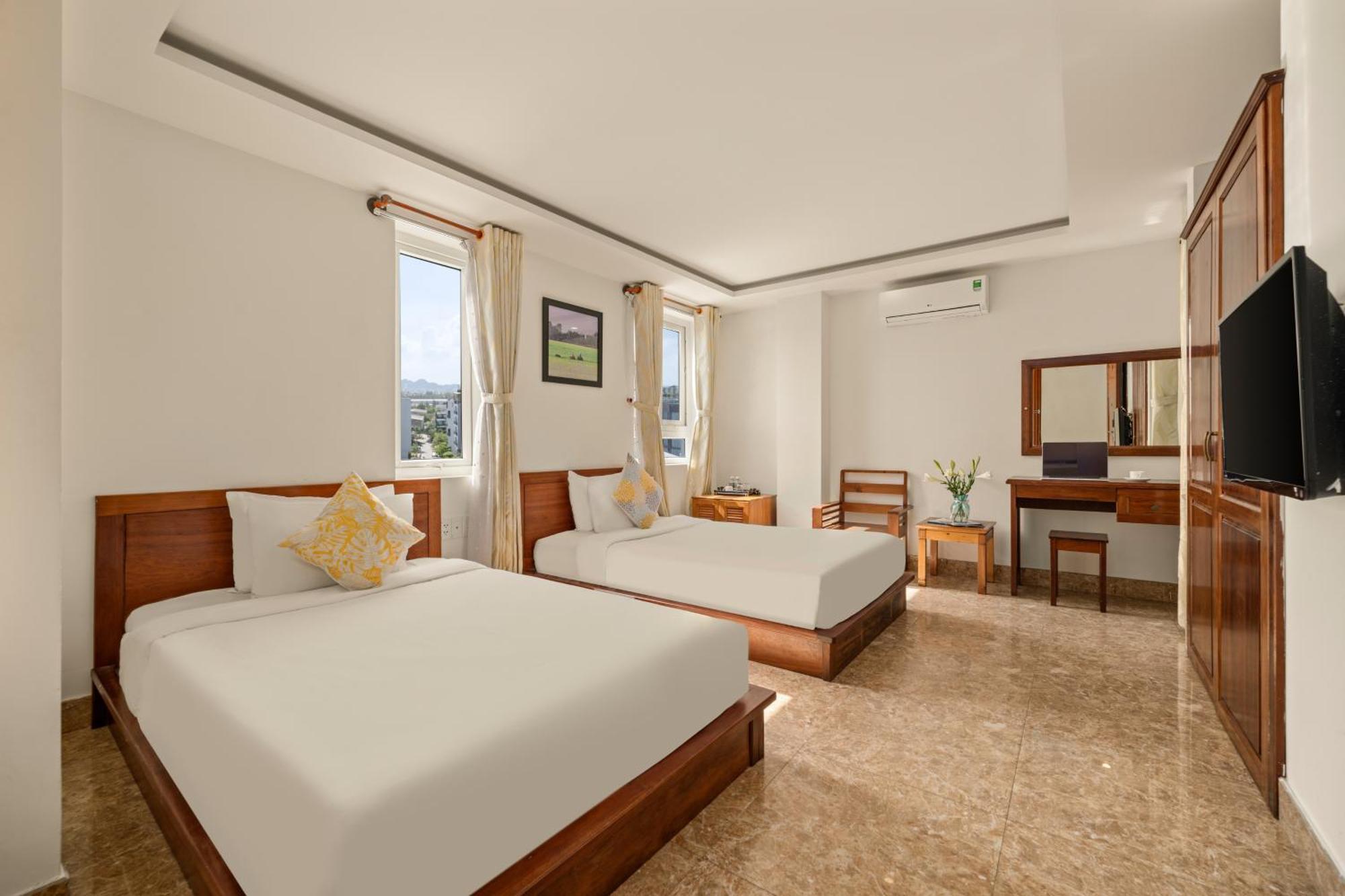 Titan Hotel Da Nang Exterior foto