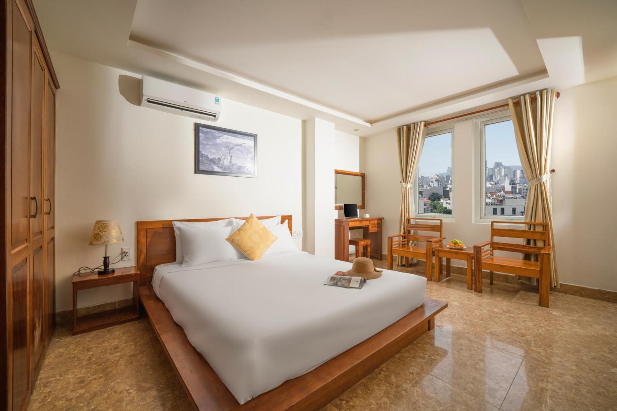 Titan Hotel Da Nang Exterior foto
