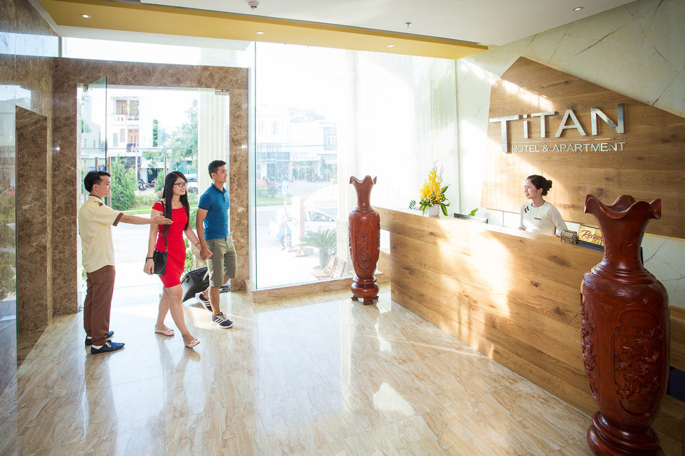 Titan Hotel Da Nang Exterior foto
