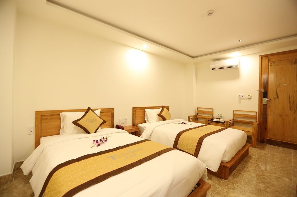 Titan Hotel Da Nang Exterior foto
