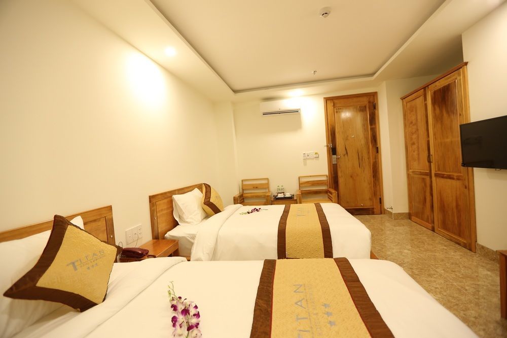 Titan Hotel Da Nang Exterior foto