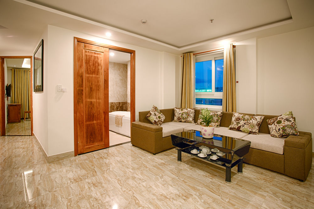 Titan Hotel Da Nang Exterior foto